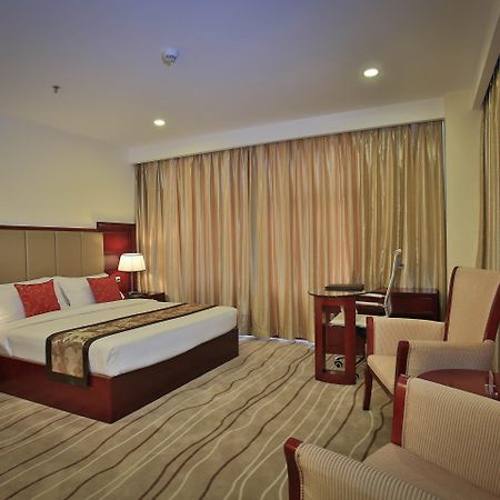 Swiss-Belhotel Blulane Manila Zewnętrze zdjęcie